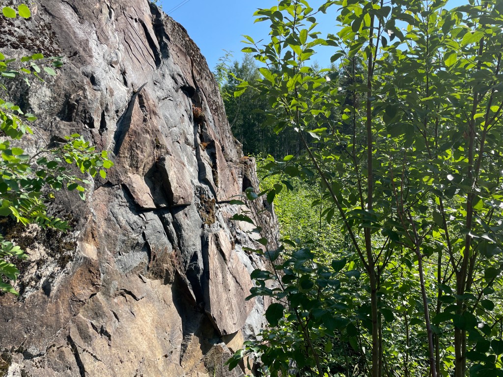 Anti-uranium environmental art